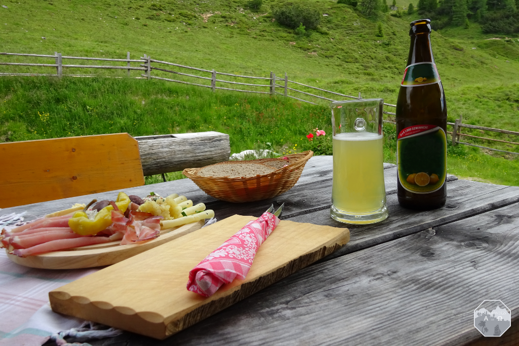 Brettljause an der Twenger Alm